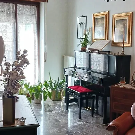 47, Vittorio Veneto Guest house